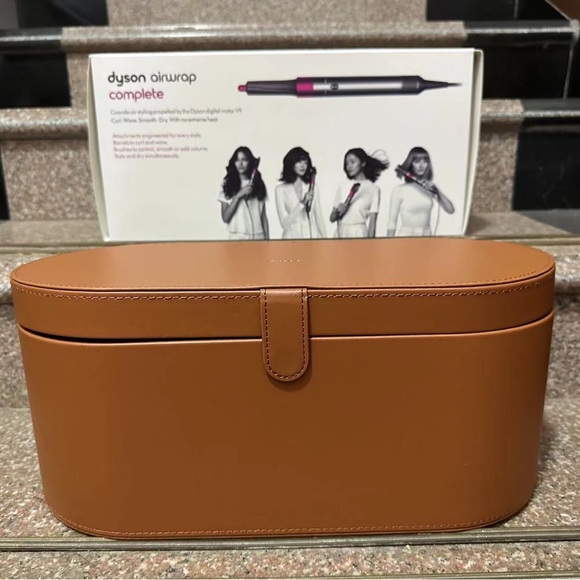Dyson Other - Brand new Dyson airwrap complete